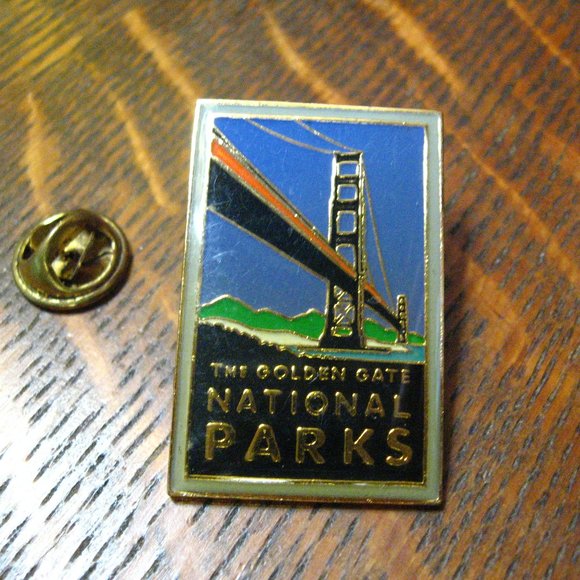 🌉 The Golden Gate National Parks Lapel Pin - Picture 2 of 4